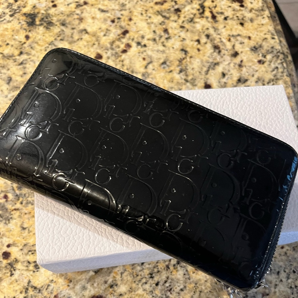 Dior Wallet